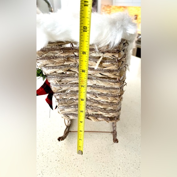 Rustic grapevine Sleigh Basket with Holiday Accents - Picture 5 of 6